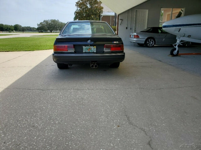 1988 Black BMW M6