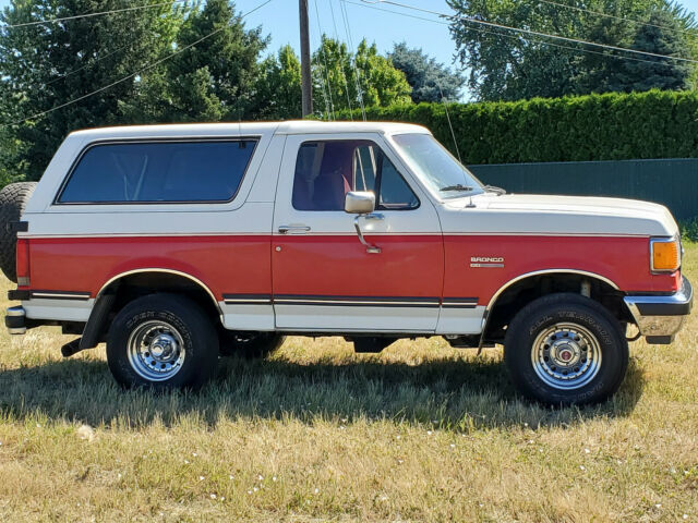 1988 BlueRED AND WHITE Ford Bronco SUV