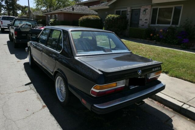 1988 Gray BMW 5-Series