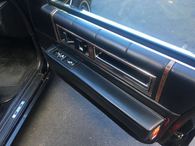 1988 Black Cadillac DeVille Sedan