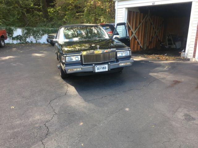 1988 Black Cadillac DeVille Sedan