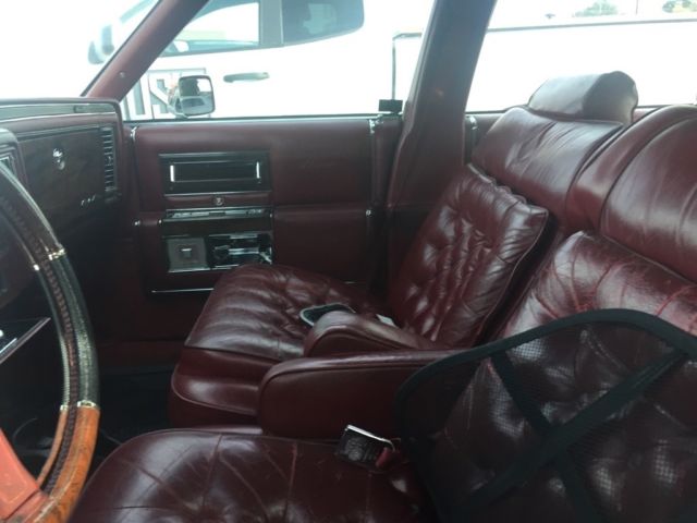 1988 -- Cadillac DeVille 4D Sedan