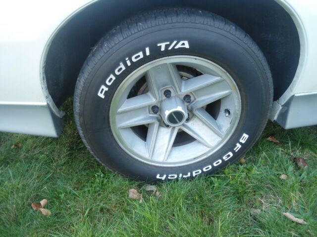 1988 White Chevrolet Other Convertible