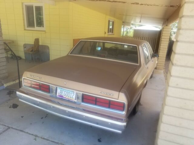 1988 Gold Chevrolet Caprice Sedan