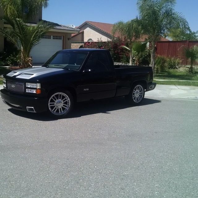 1988 Burgundy Chevrolet C/K Pickup 1500