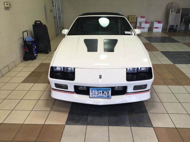 1988 White Chevrolet Camaro Convertible