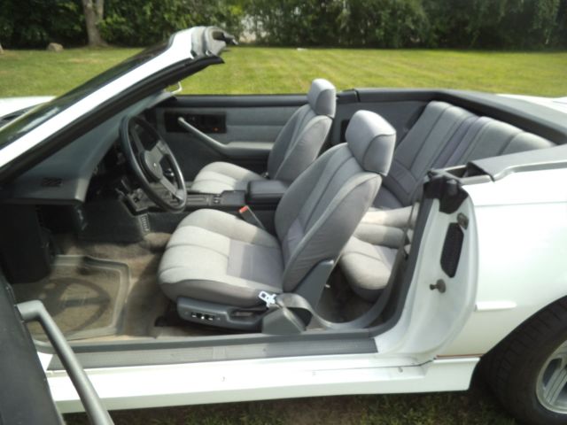 1988 White Chevrolet Camaro