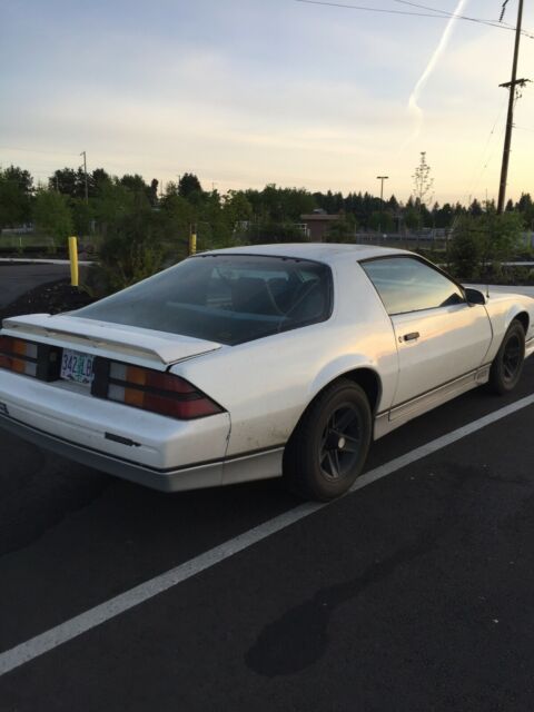1988 White Chevrolet Camaro Coupe