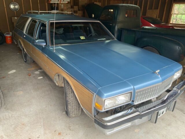 1988 Blue Chevrolet Caprice Wagon