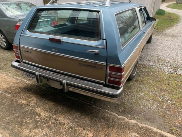 1988 Blue Chevrolet Caprice Wagon
