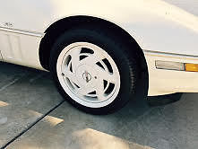 1988 White Chevrolet Corvette Hatchback