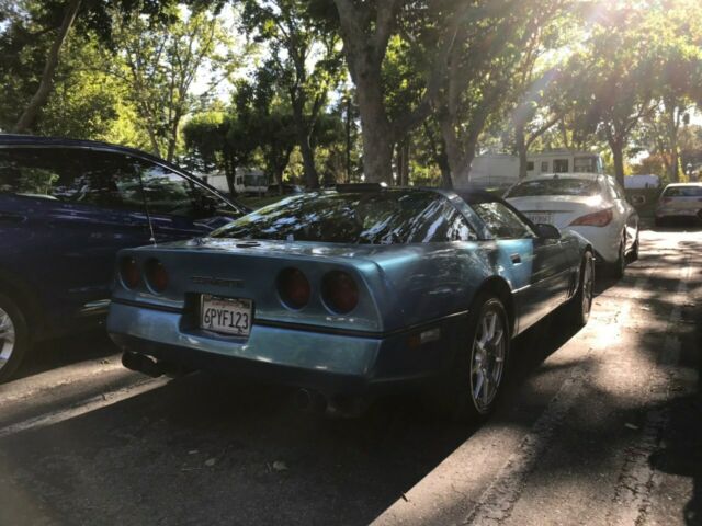 1988 Blue Chevrolet Corvette Coupe