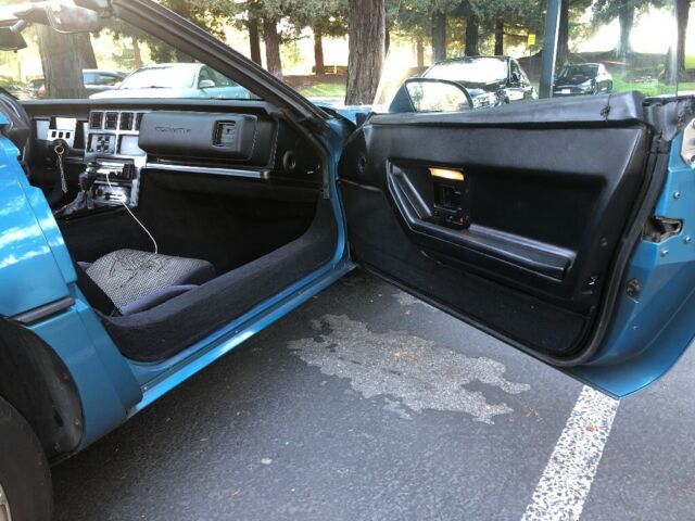 1988 Blue Chevrolet Corvette Coupe