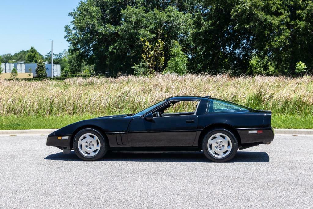 1988 Black Chevrolet Corvette 2d Coupe