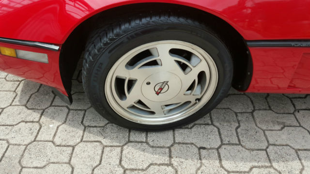 1988 Red Chevrolet Corvette