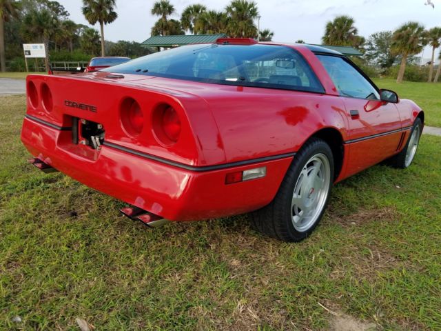 1988 Red Chevrolet Corvette Coupe