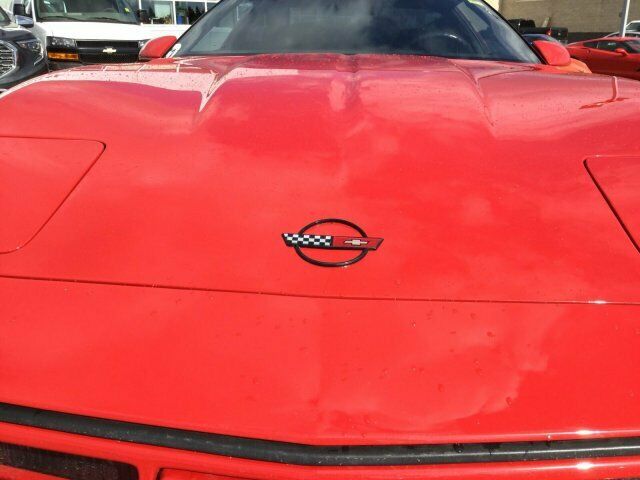 1988 Red Chevrolet Corvette COUPE