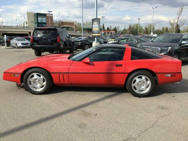 1988 Red Chevrolet Corvette COUPE