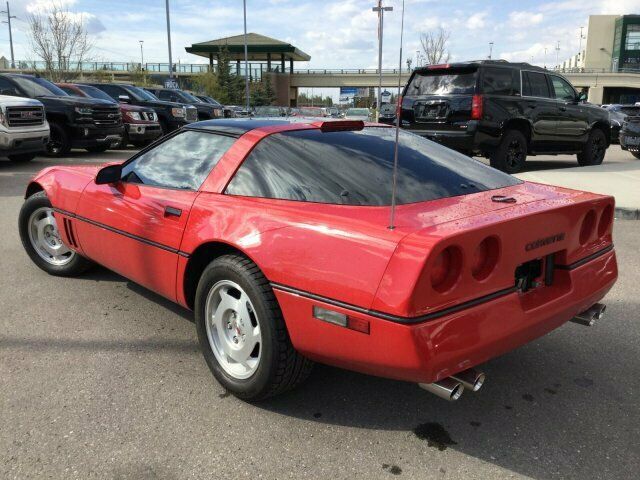 1988 Red Chevrolet Corvette COUPE