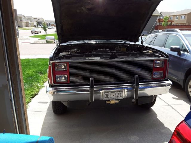 1988 Black and red Chevrolet Blazer SUV