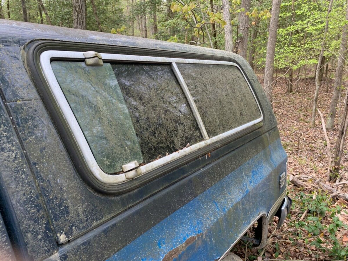 1988 Blue Chevrolet Silverado 1500