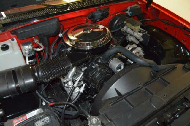 1988 Red Chevrolet Silverado 1500