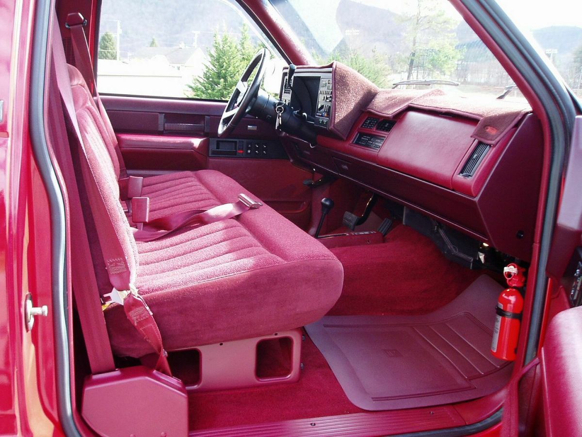 1988 Red Chevrolet Silverado 1500 Standard Cab Pickup