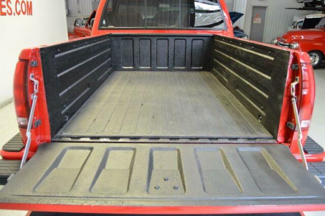 1988 Red Chevrolet Silverado 1500