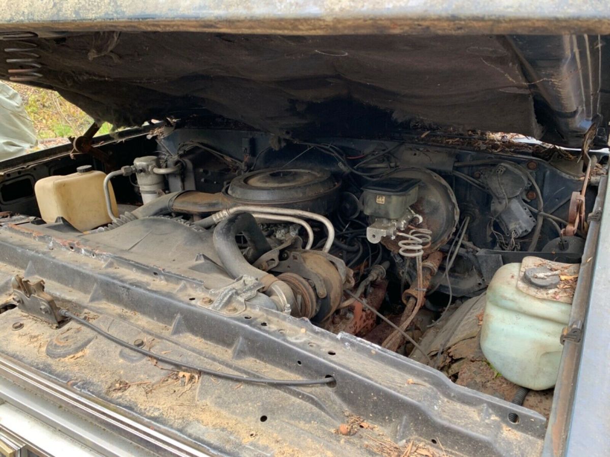 1988 Blue Chevrolet Silverado 1500