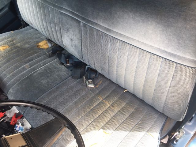 1988 Blue Chevrolet Suburban SUV