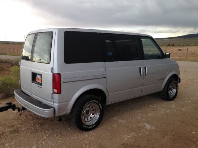 1988 Silver Chevrolet Astro Standard Passenger Van