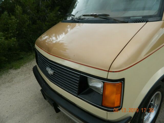 1988 Chevrolet Astro