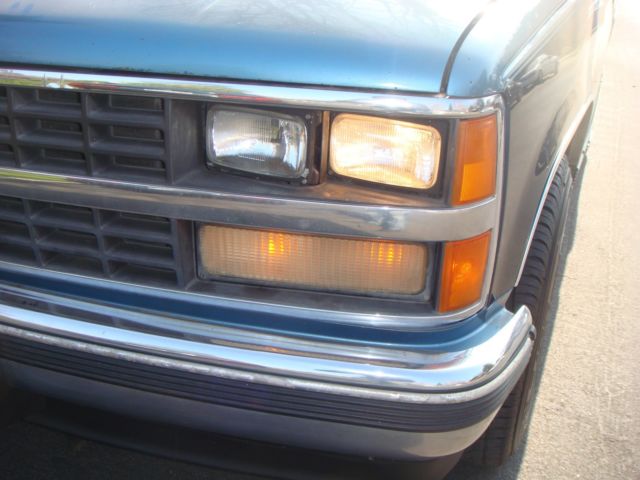 1988 Blue Chevrolet C/K Pickup 1500 Crew Cab Pickup