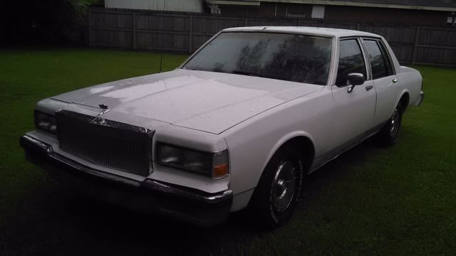 1988 White Chevrolet Capriceold Sedan