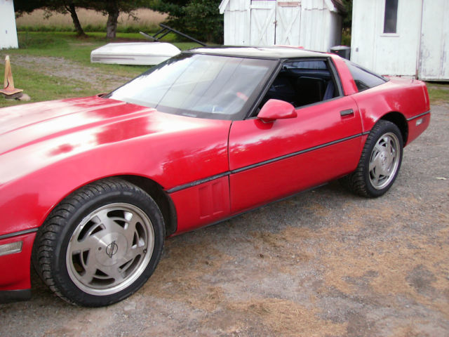 1988 Red Chevrolet Corvette Coupe