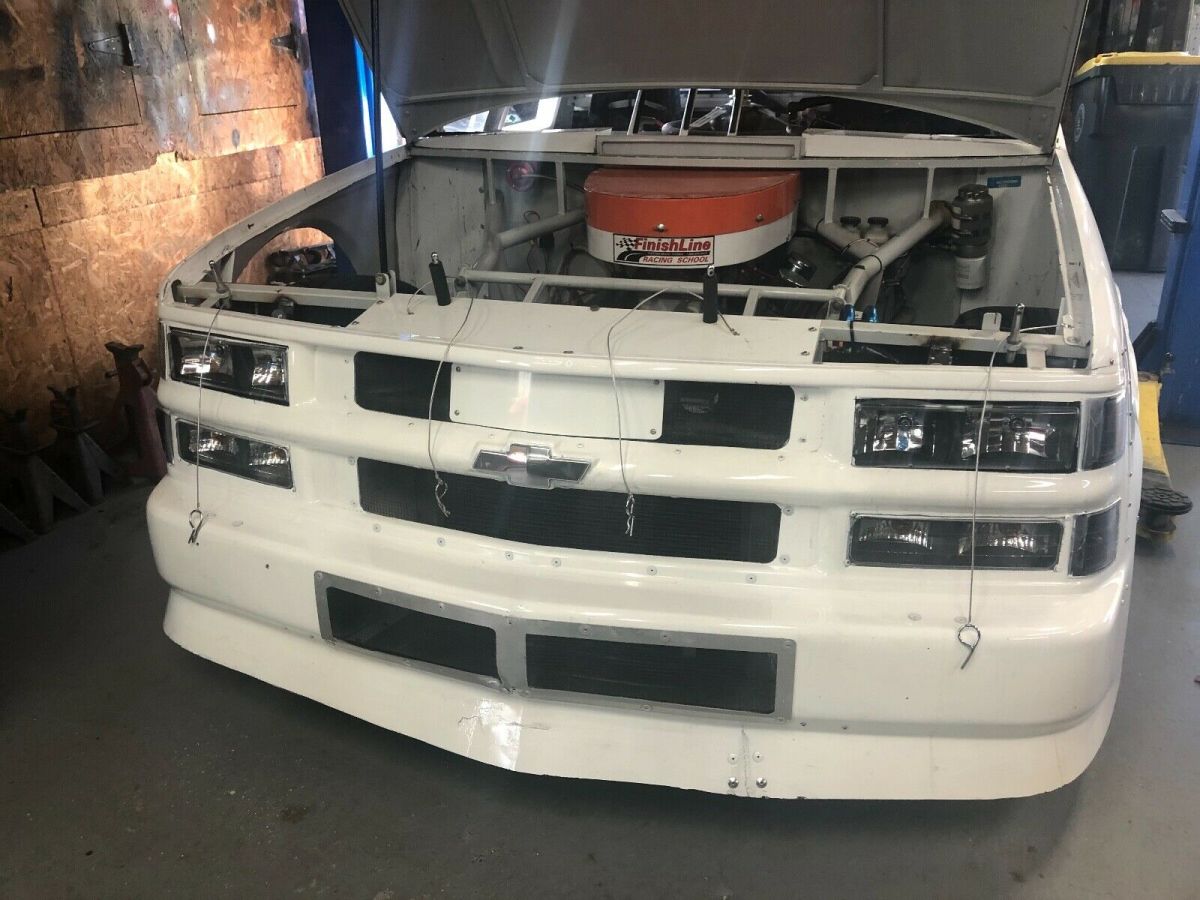 1988 White Chevrolet Silverado 1500 PICKUP