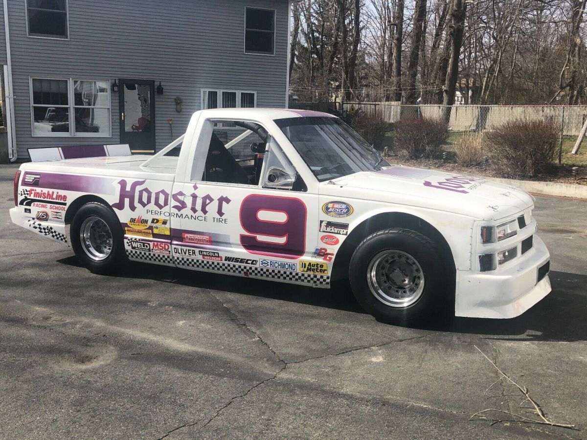 1988 White Chevrolet Silverado 1500 PICKUP