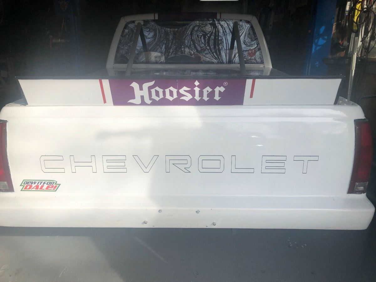 1988 White Chevrolet Silverado 1500 PICKUP