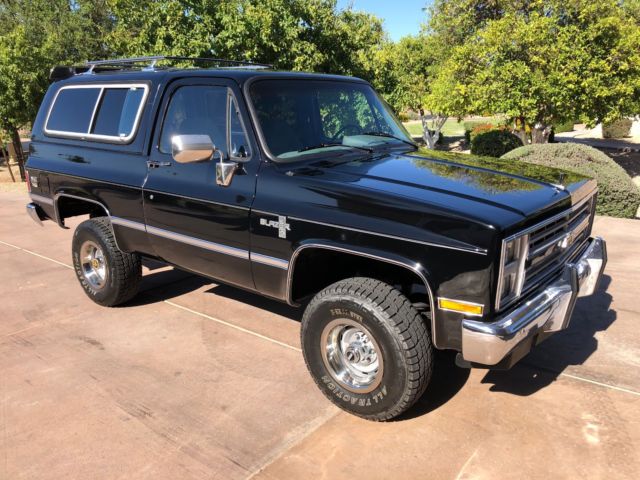 1988 Black Chevrolet Blazer