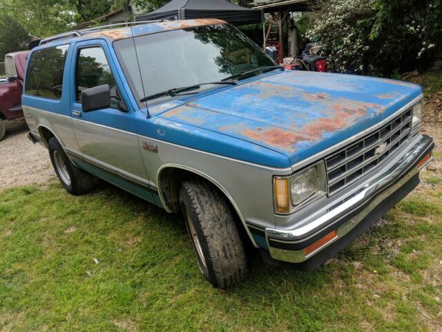 1988 Blue Chevrolet Blazer SUV