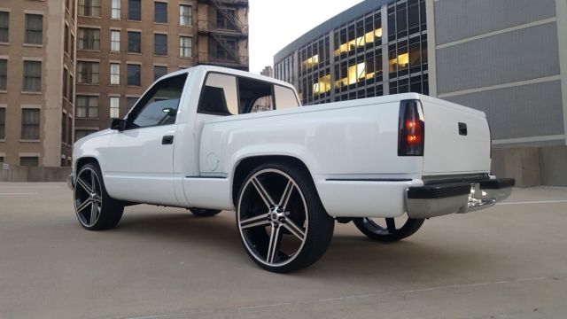 1988 while Chevrolet C/K Pickup 1500 Standard Cab Pickup