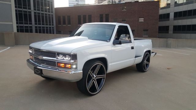 1988 while Chevrolet C/K Pickup 1500 Standard Cab Pickup