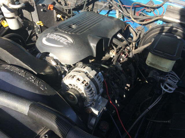 1988 Blue Chevrolet Suburban