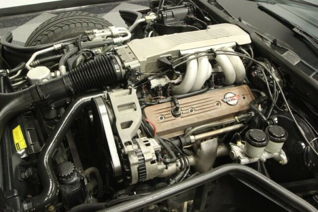 1988 Red Chevrolet Corvette Coupe