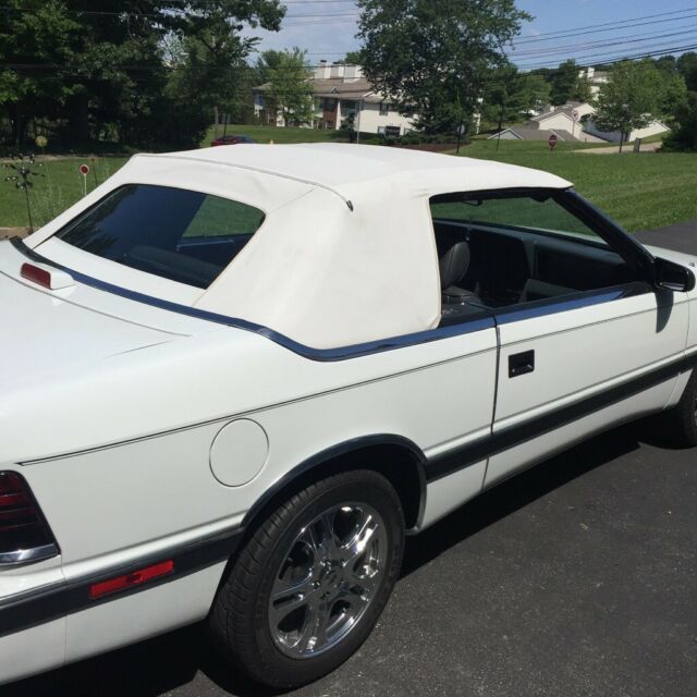 1988 White Chrysler LeBaron Convertible