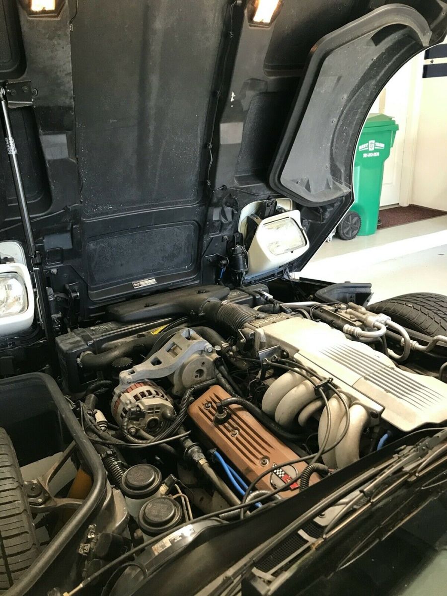 1988 White Chevrolet Corvette Coupe