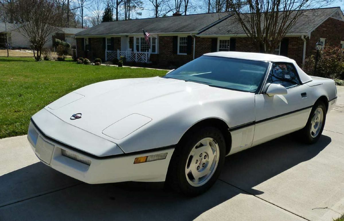 1988 White Chevrolet Corvette Convertible