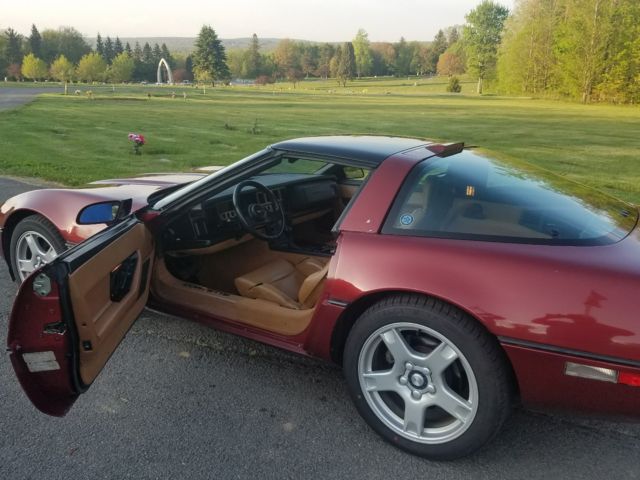 1988 Red Chevrolet Corvette Coupe