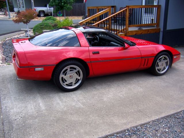 1988 Red Chevrolet Corvette Coupe