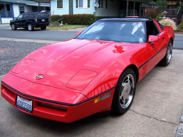 1988 Red Chevrolet Corvette Coupe